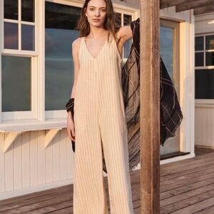 Uniqlo Women's size XS Striped Cream Linen
Wide Leg Jumpsuit V-neck